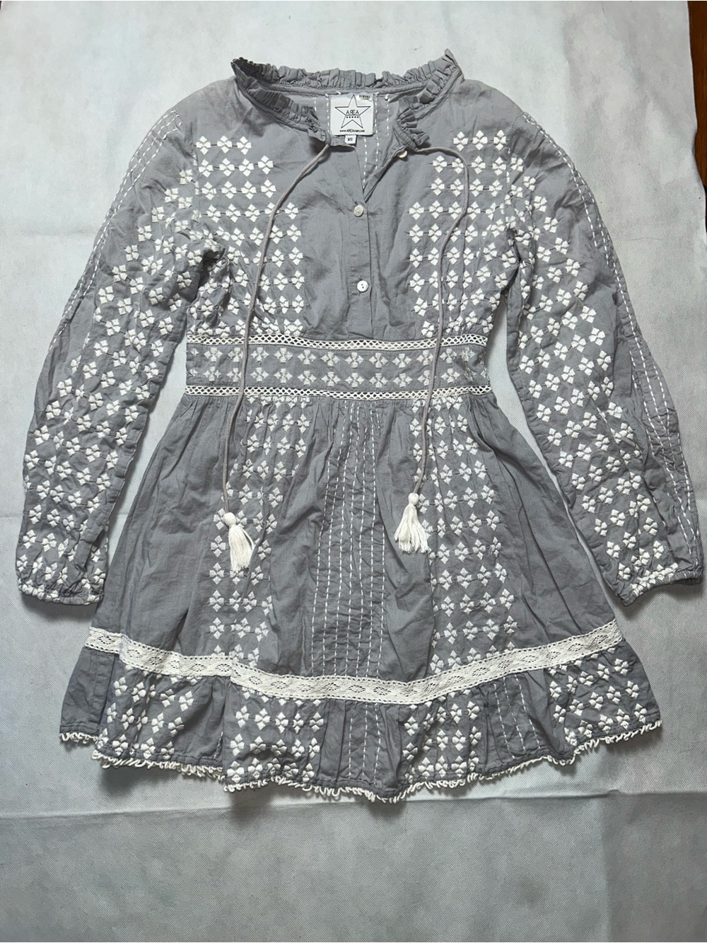 Area Stars grey and white embroidered mini long sleeve dress size XS